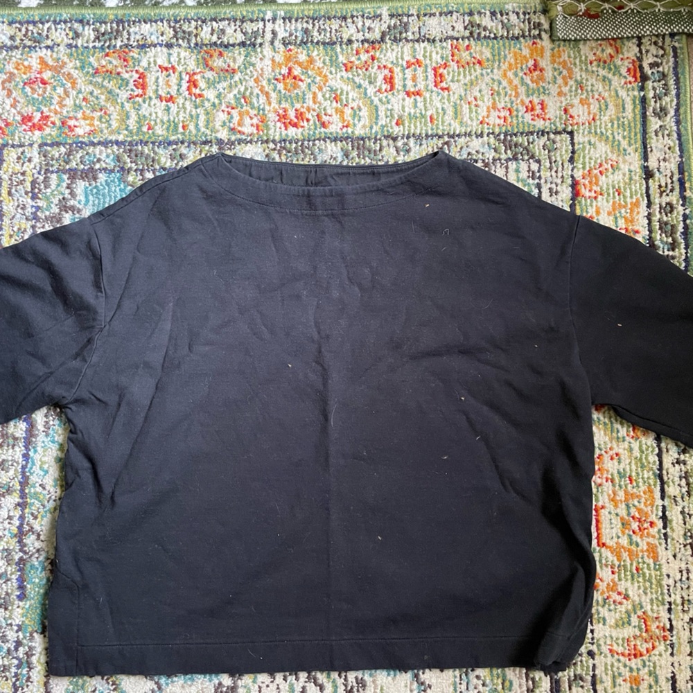Uniqlo black boat neck 3/4 length shirt thick fabric medium